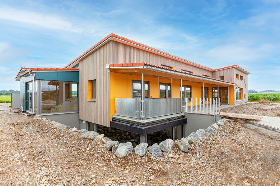 Kindergarten, Massivholzhaus, Holzhaus, Holzfassade